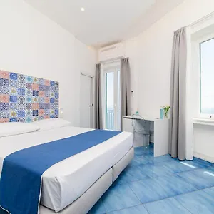 https://la-dimora-del-maestro.hotels-amalfi.com